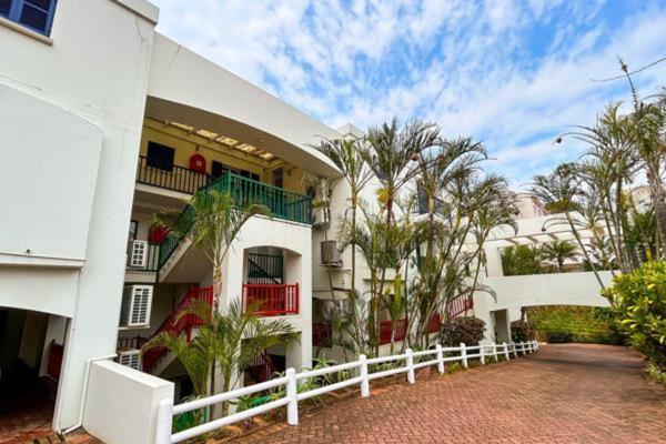 Apartment 13 Skiathos Beachfront In Shakas Rock *
